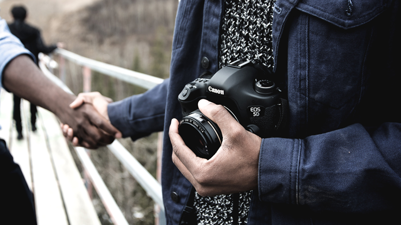 Make-friends-on-vacation2